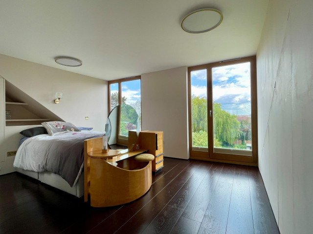 Tactile Minimalism (Loft Conversion) contemporary-bedroom