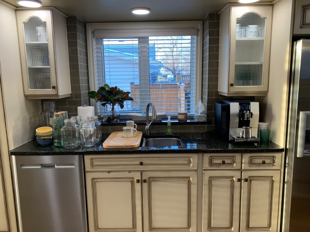 Kitchen transitional