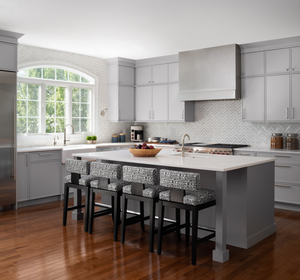 Transitional kitchen photo in DC Metro