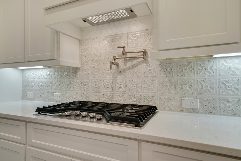 Home design - transitional home design idea in Austin