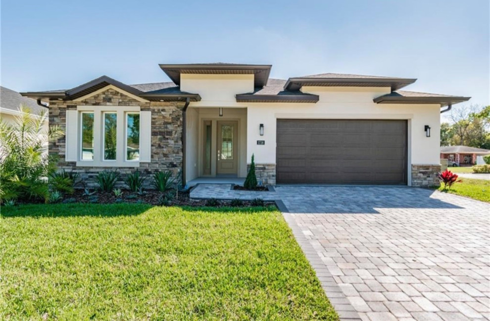 4 beds 2 baths