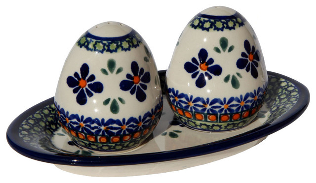 Polish Pottery Salt and Pepper Shakers, Pattern Number: DU60