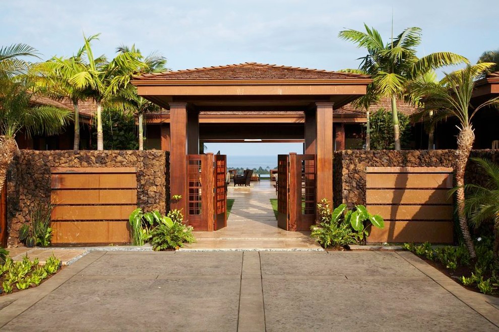 Design ideas for a tropical exterior in Hawaii.