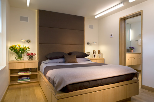 This is an example of a modern bedroom in Denver.