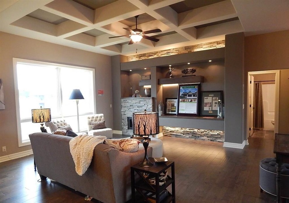 Home design - rustic home design idea in Omaha