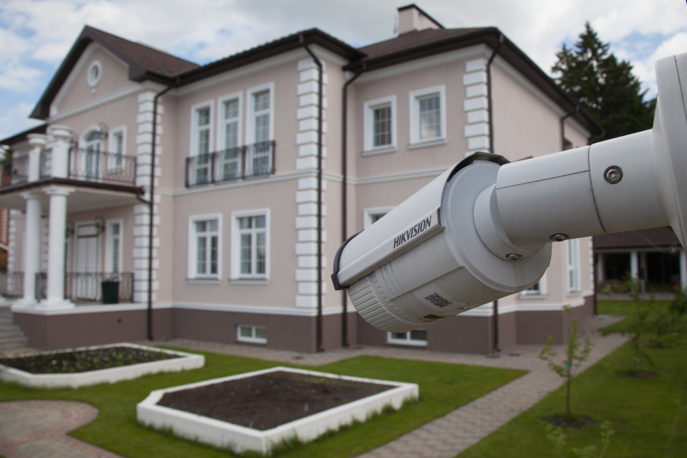 Уличное видеонаблюдение и IP домофон