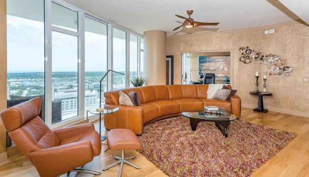 Photo of a contemporary living room in Tampa.