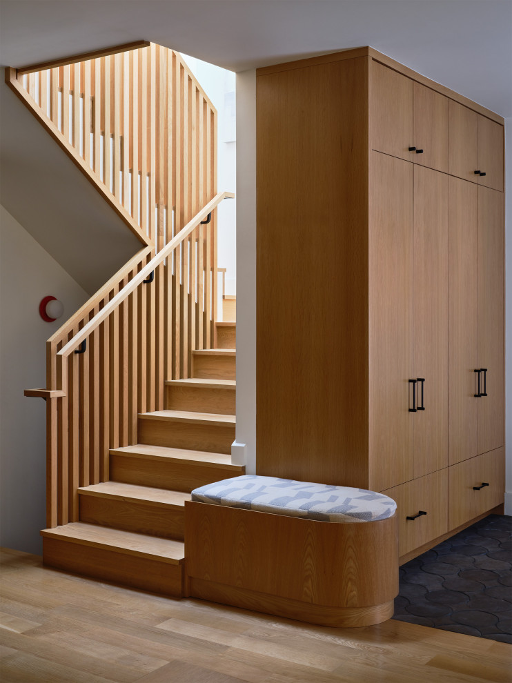 Staircase - mid-century modern staircase idea in San Francisco
