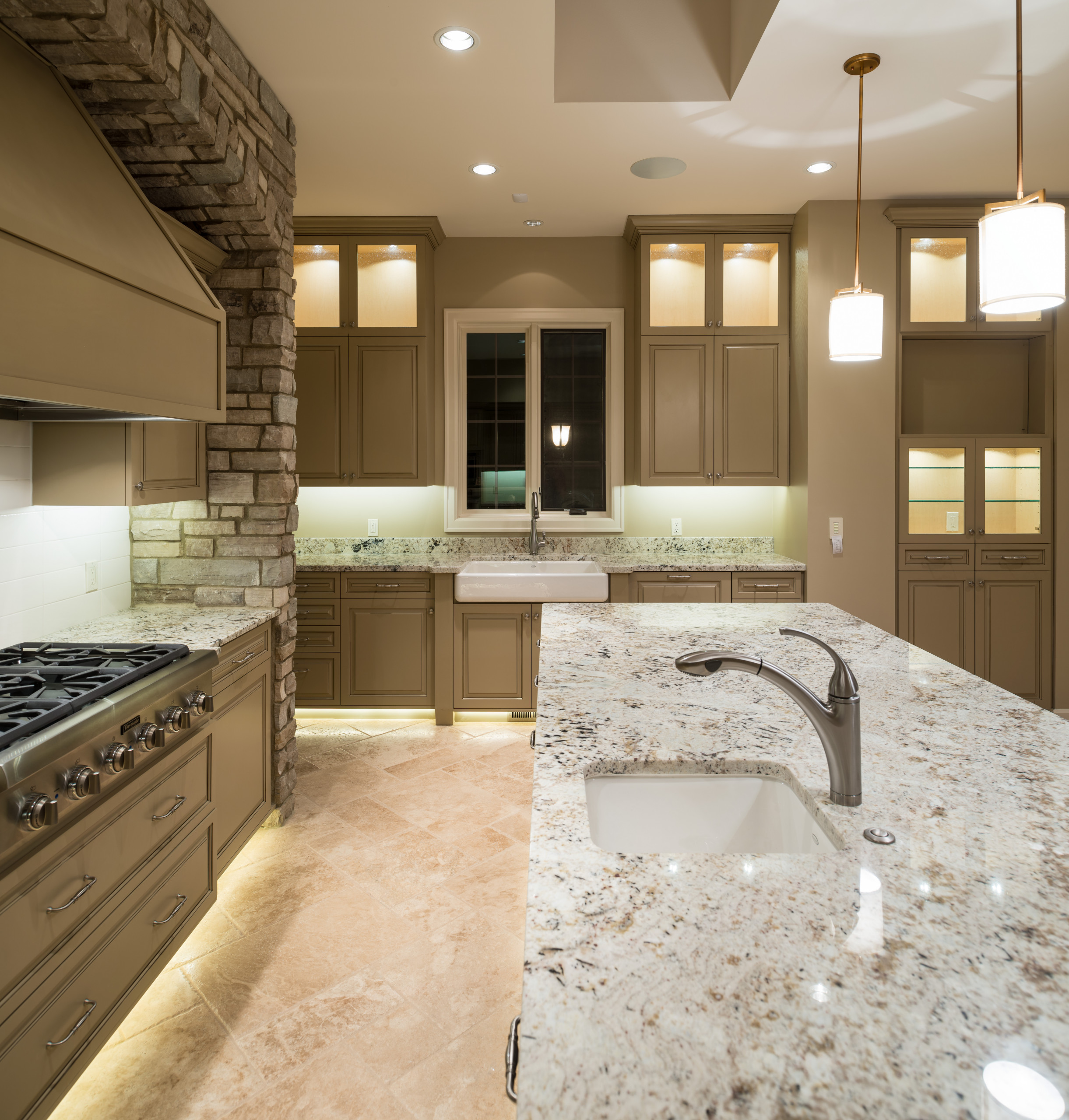 Transitiona/Craftsman Inspired Villa | Sterling Ridge Estates