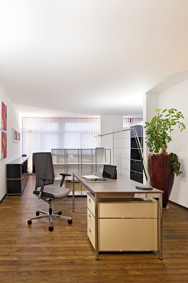 Кресла компьютерные  дизайнерские эргономичные ортопедические для работы.