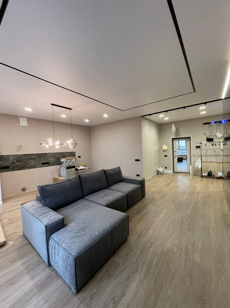 Теневые и парящие потолки в ЖК Кларус парк