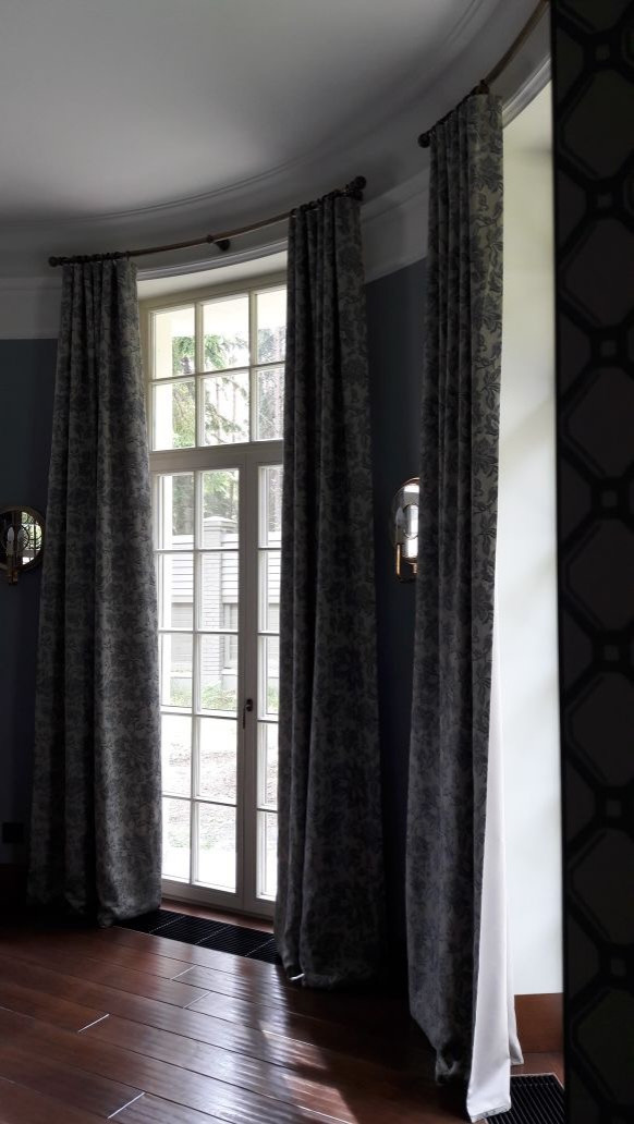 Эркерный карниз