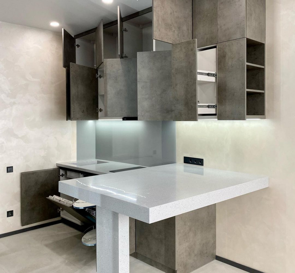 Небольшая красивая кухня на заказ