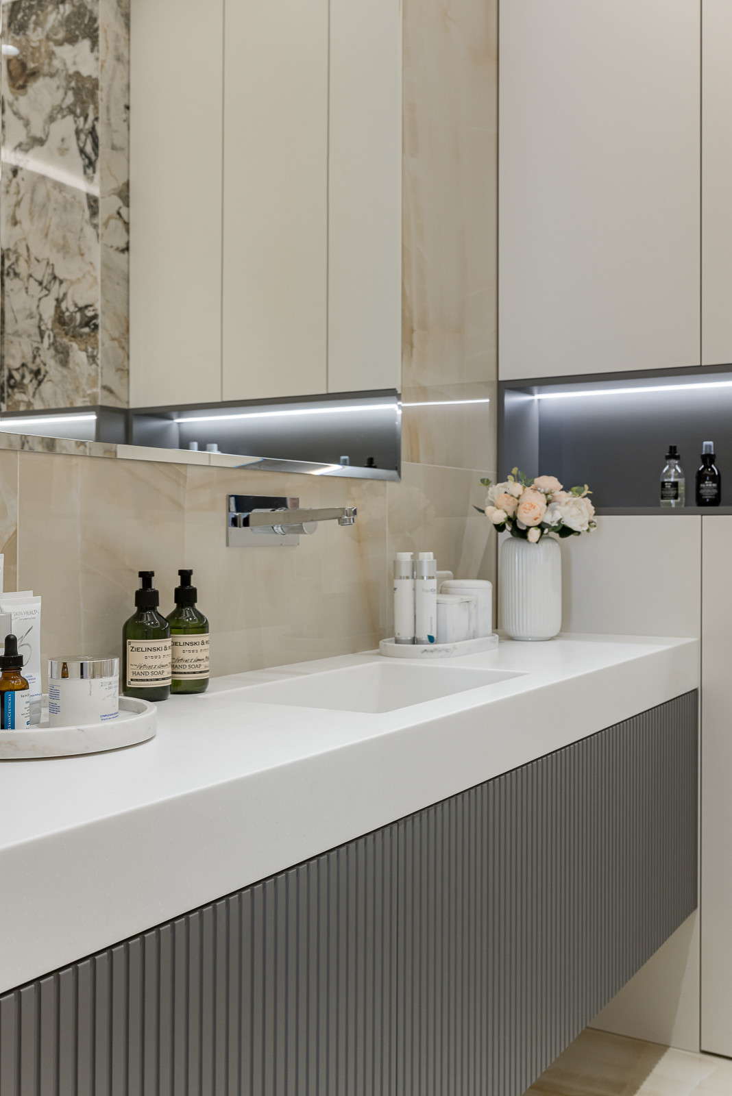 Реализация мебели в ЖК «Английский квартал»