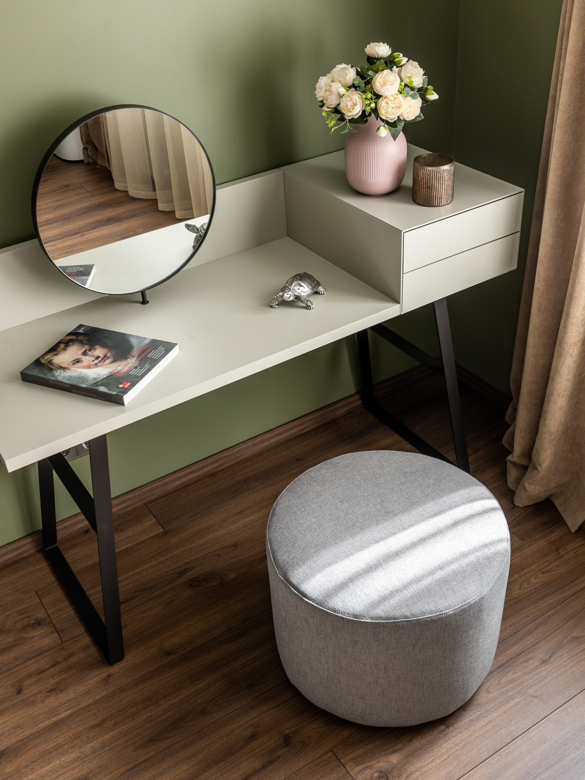 Серый и горчица