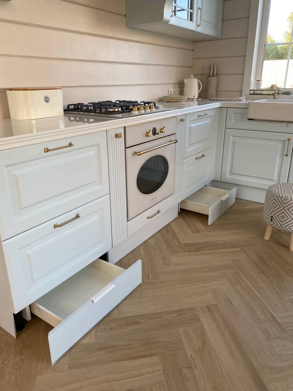 Кухня в загородный дом