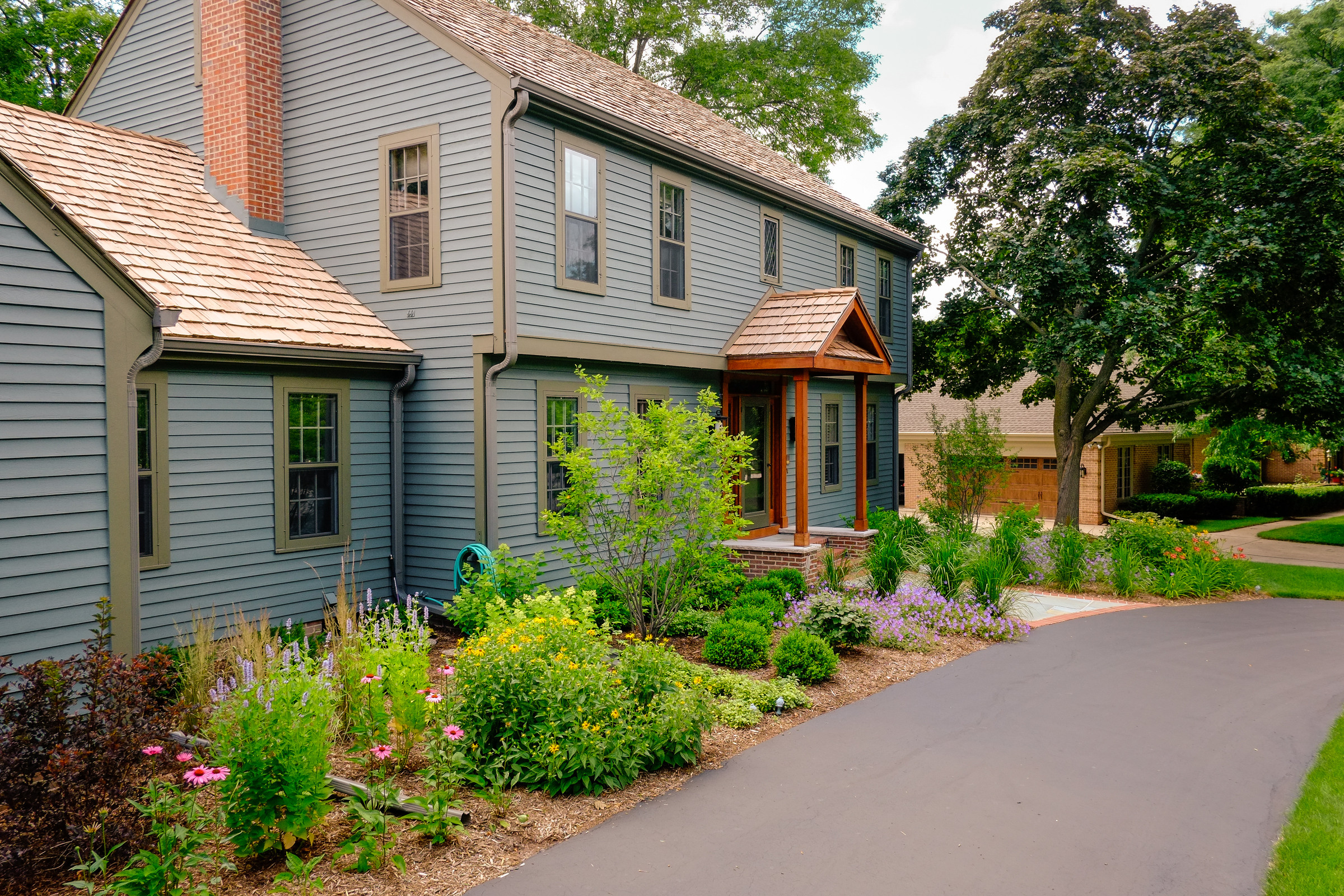 Traditional Saltbox Landscape Update - Brookfield