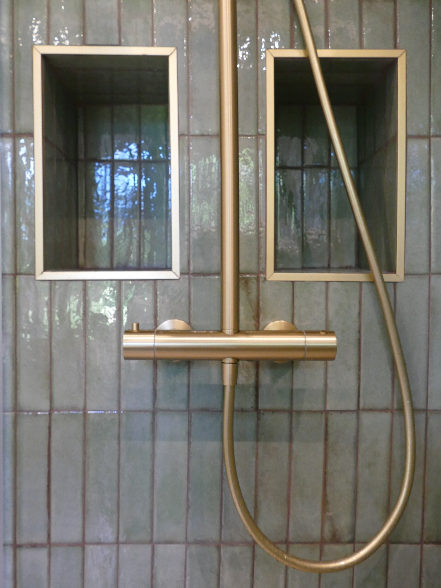 Salle de bain italienne en Zellige vert