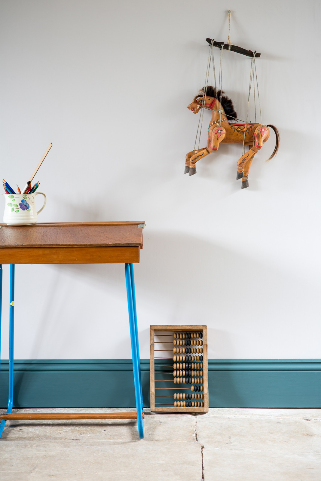 Цветные плинтусы для пола