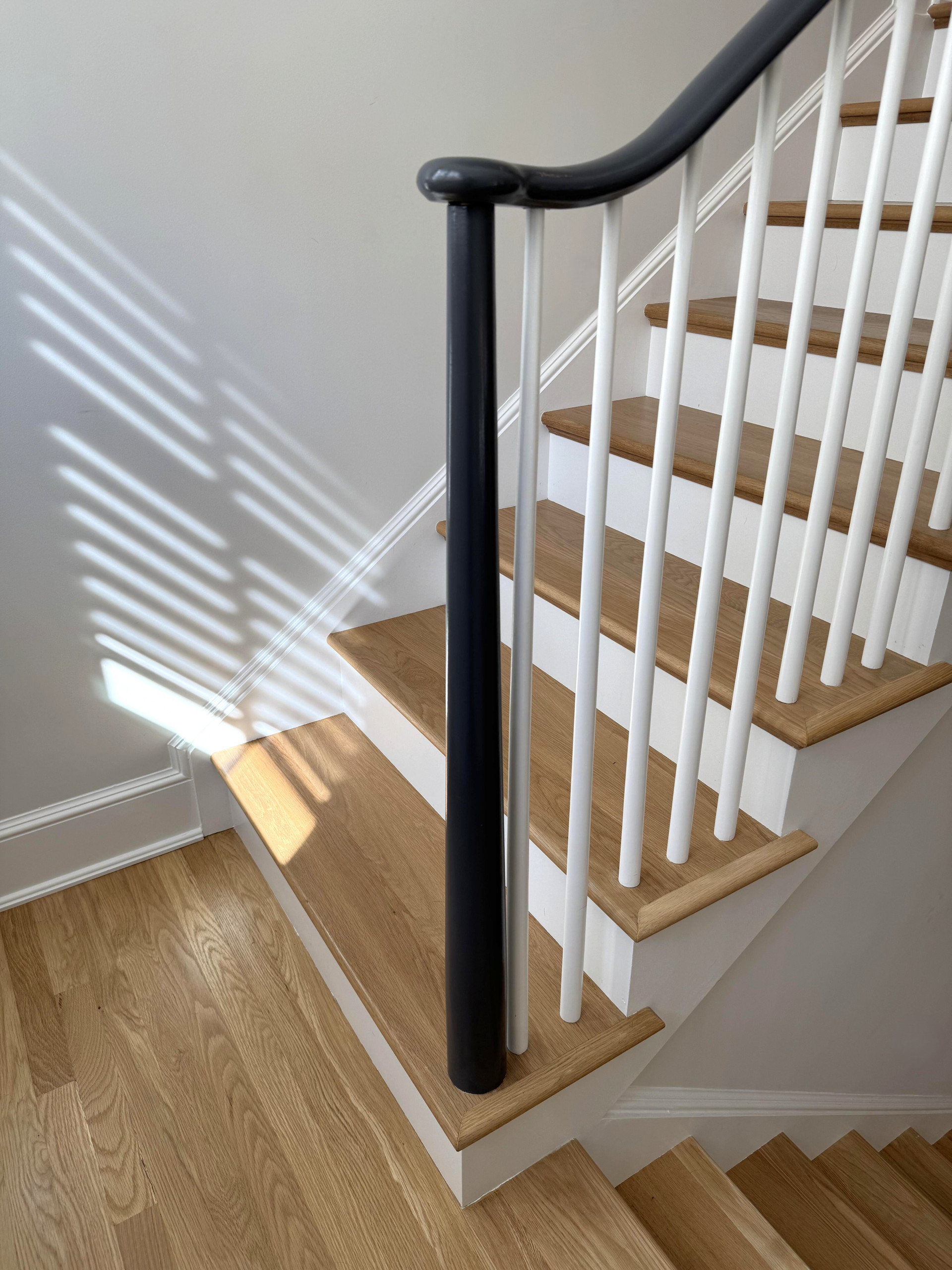 142_Airy Staircase with Over the Post Balustrade, Arlington, VA