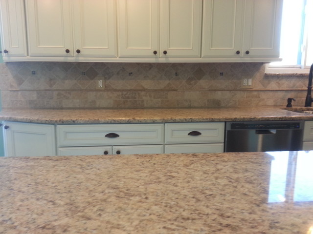 Kraftmaid Cabinets Done In Harrington Door Style Maple Wood