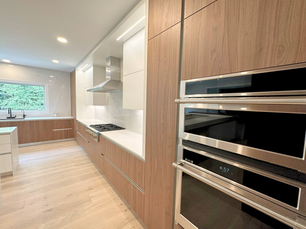 Built-In Ovens in Natural Wood Cabinetry