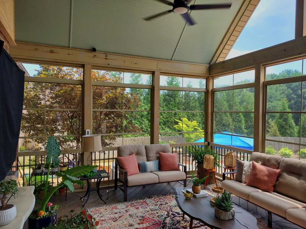 Immagine di una veranda minimal di medie dimensioni con soffitto classico e pavimento beige