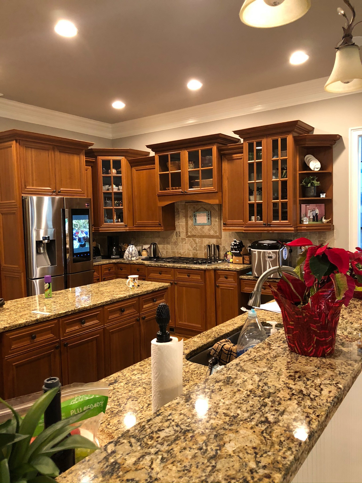 East Cobb Clean and sophisticated Kitchen