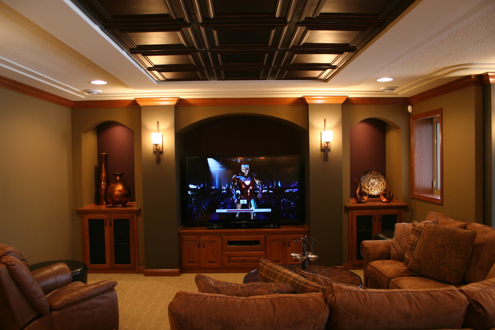 Country home theatre in Minneapolis.