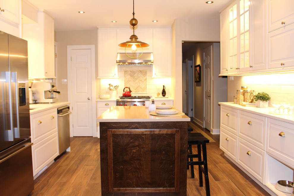 Two tone kitchen with custom island - Traditional - Kitchen - Montreal