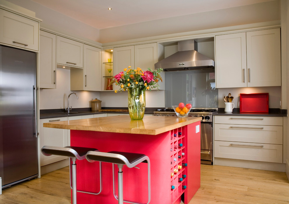 Contemporary kitchen in London.