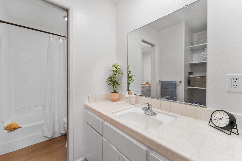 Capitola condo