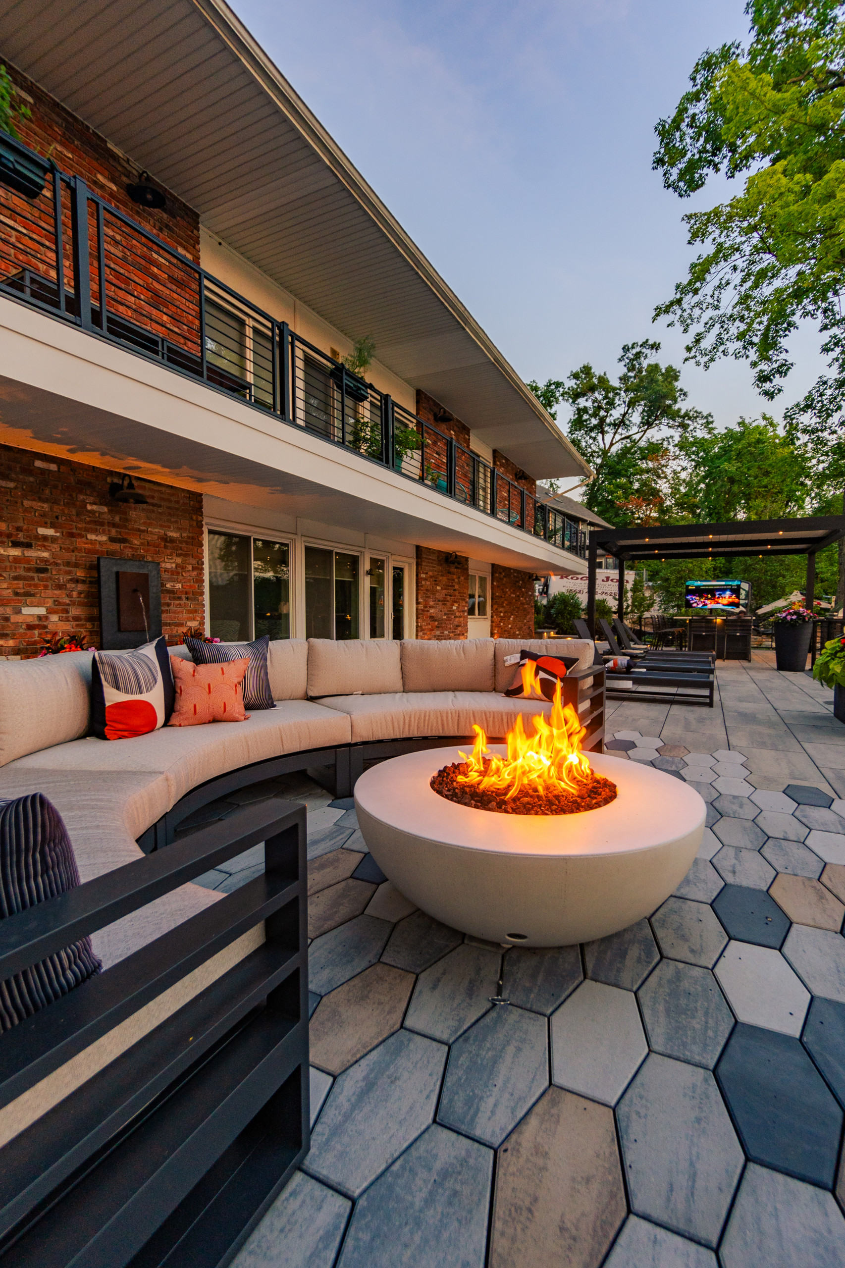 Pines Lake Modern Retreat