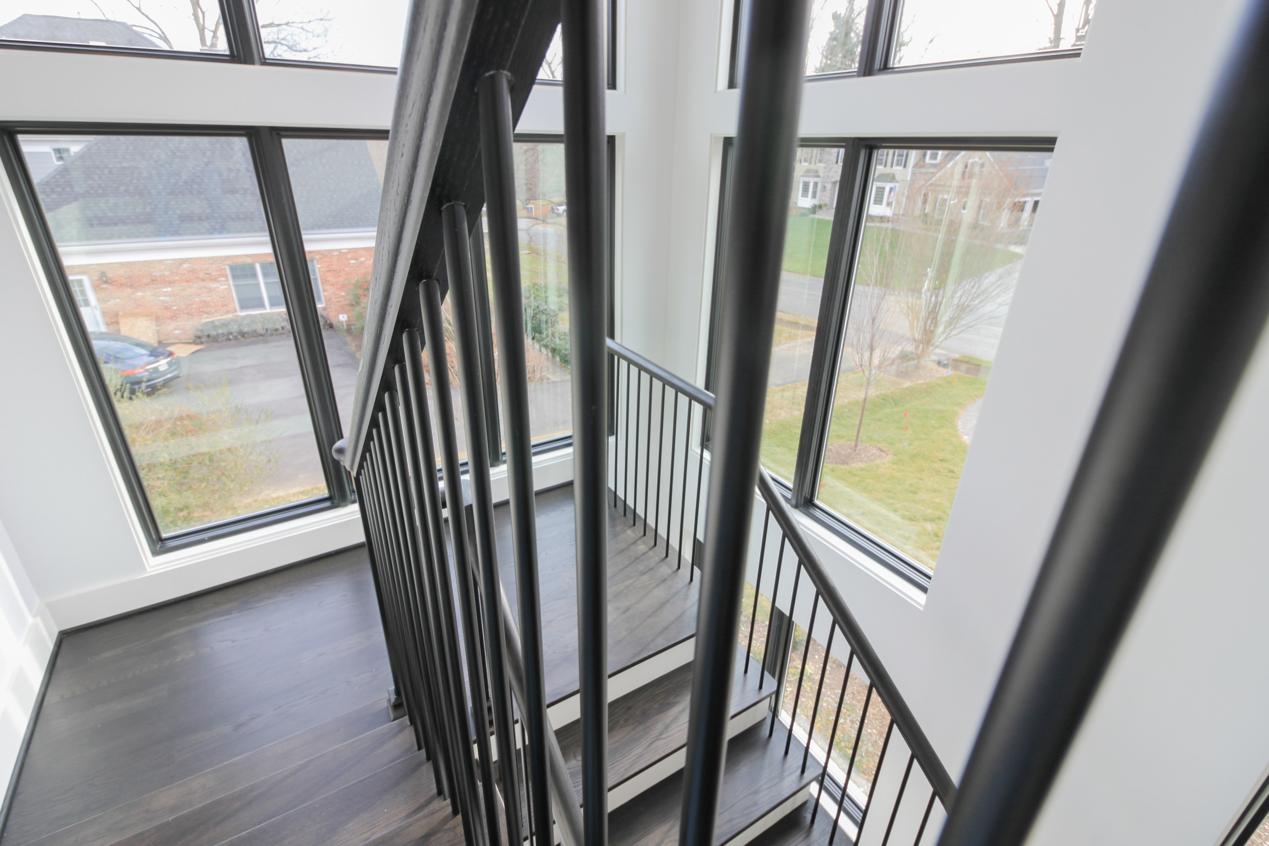 90_Classic Staircase with a Contemporary Twist, McLean VA 22101