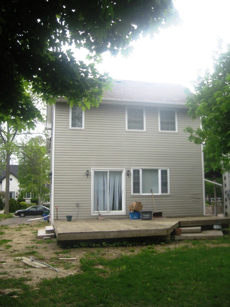 Rear yard & deck