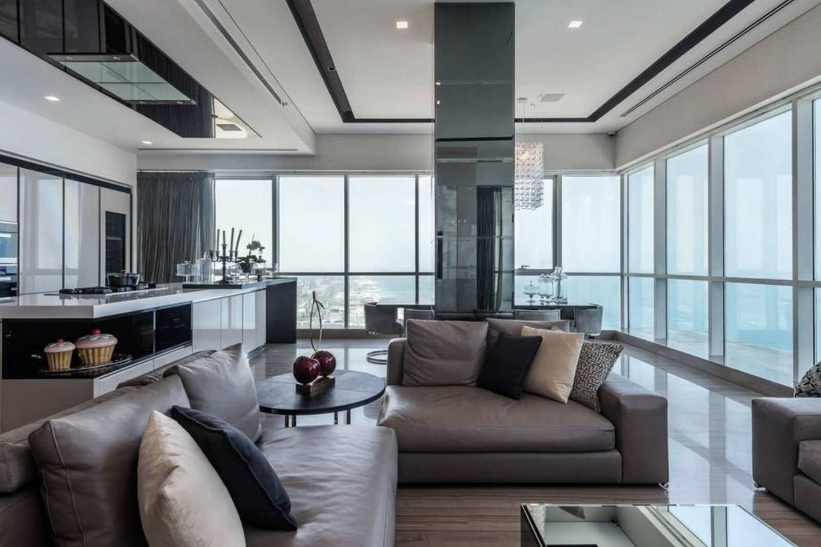 Пенхаус с понорамными окнами