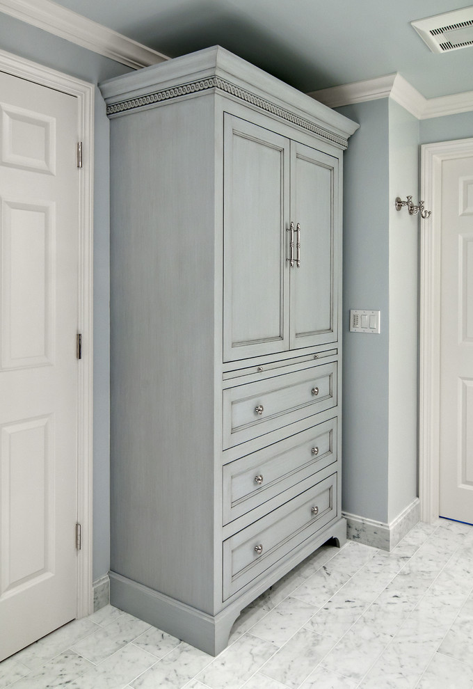 Gray Glazed Linen Cabinet Traditional Bathroom Minneapolis