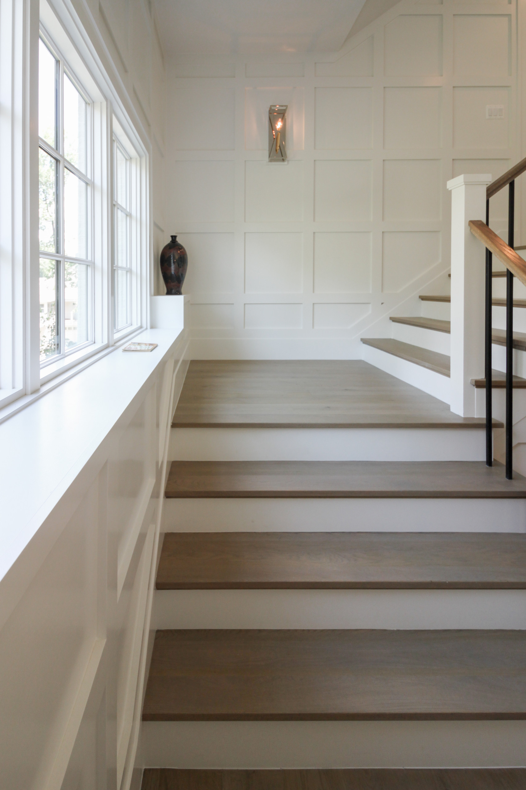 87_Welcoming and Functional Contemporary U-shaped Staircase, Arlington, VA 22207