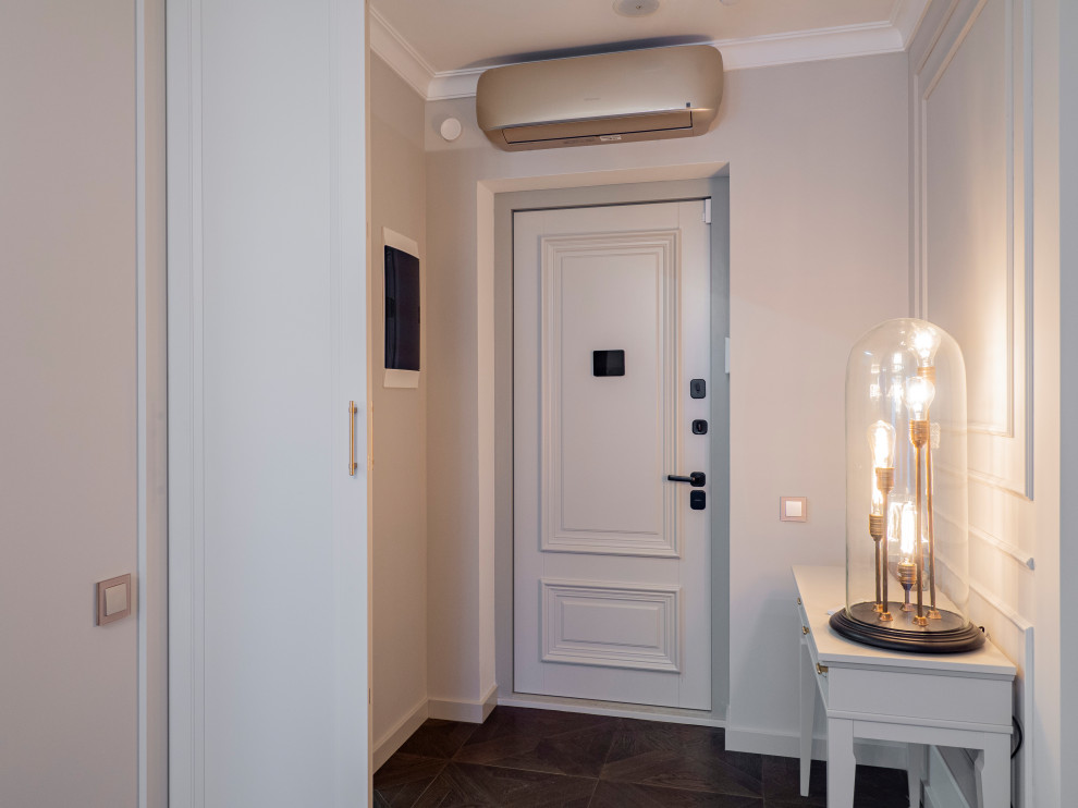 Меблировка квартиры: необычная кухня и гардеробная