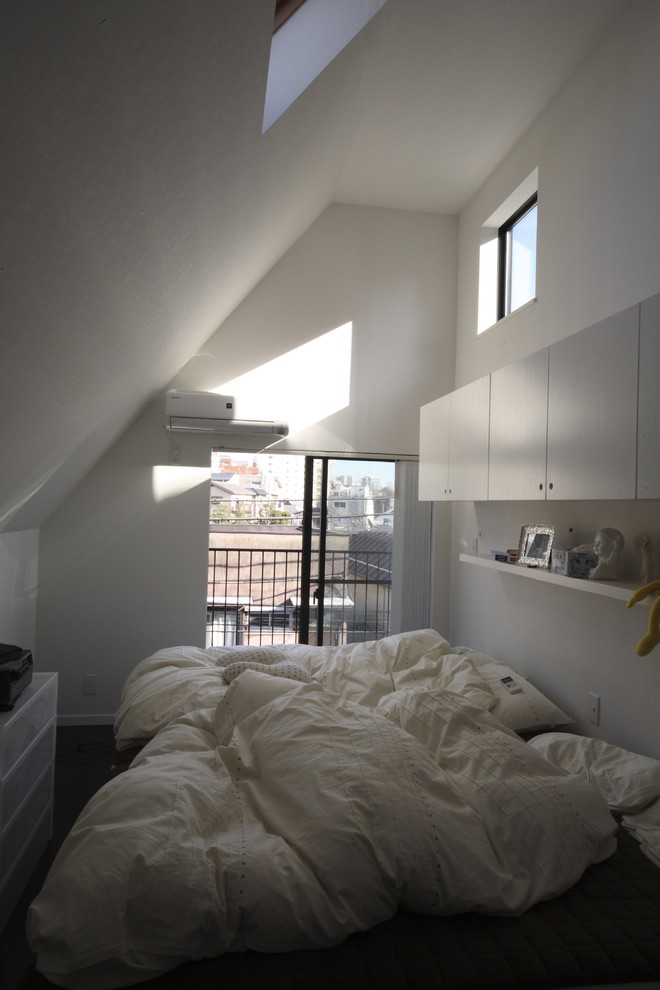 Contemporary bedroom in Tokyo.