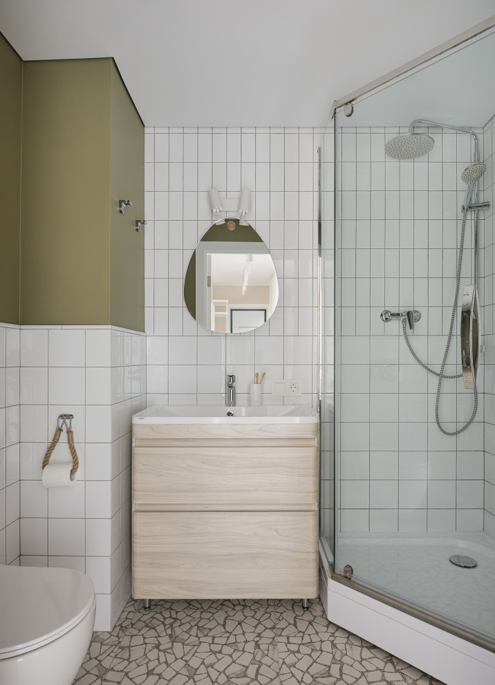 Источник вдохновения для домашнего уюта: ванная комната в современном стиле с акцентной стеной