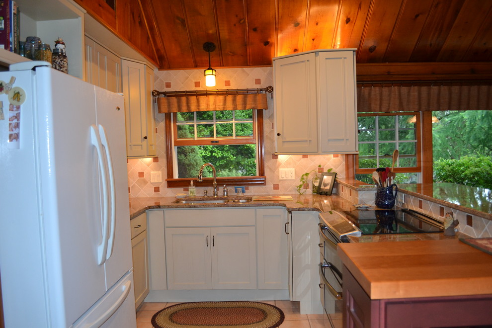 Harrisburg Kitchen with Plenty of Extra Storage, as well as Seating