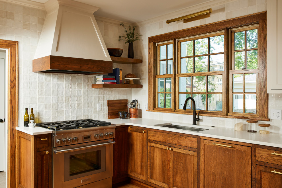 Transitional kitchen photo in Minneapolis