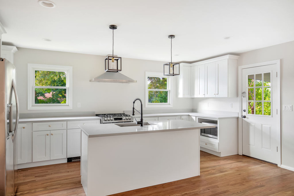 Kitchen - kitchen idea in New York
