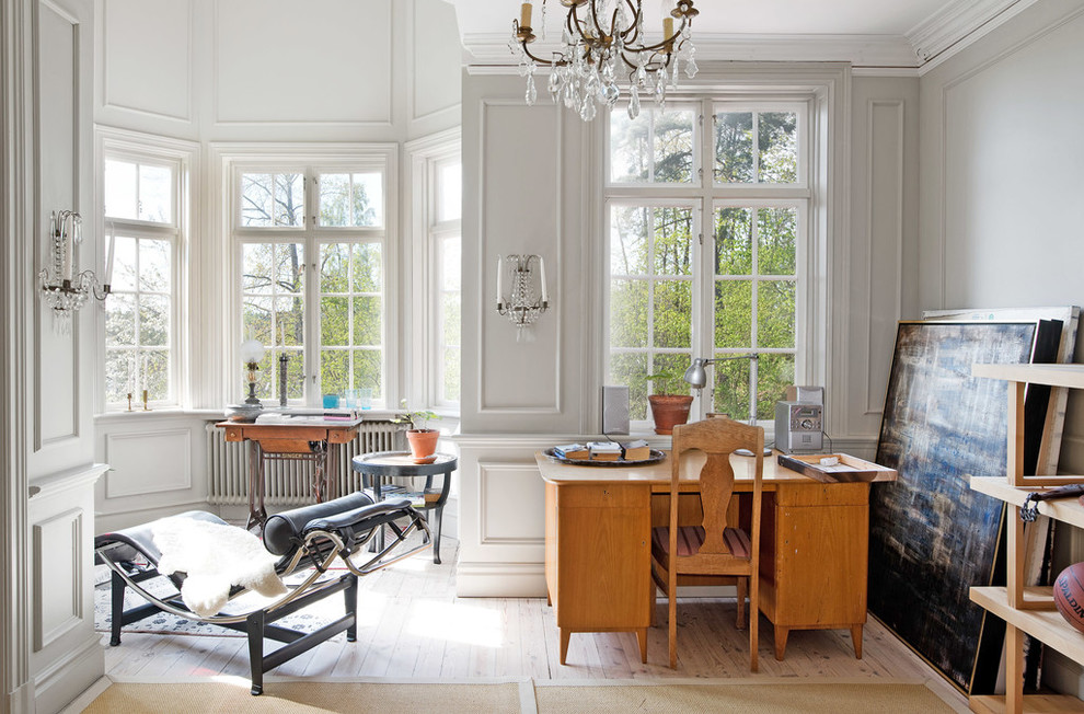 Photo of a traditional home office in Stockholm.