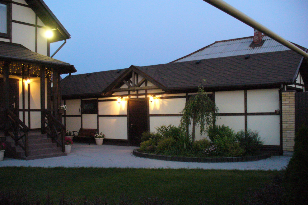 Свердловская обл., п. Коптяки. 2х- этажный Жилой дом.  Общая площадь 165м2.