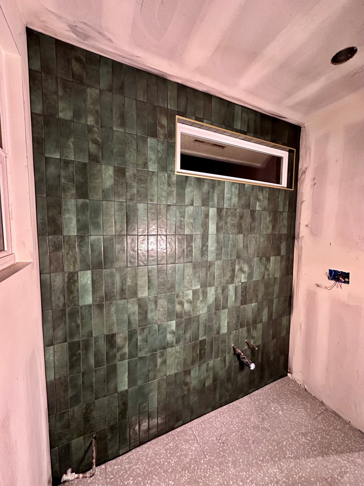 Bathroom accent wall | Long Beach