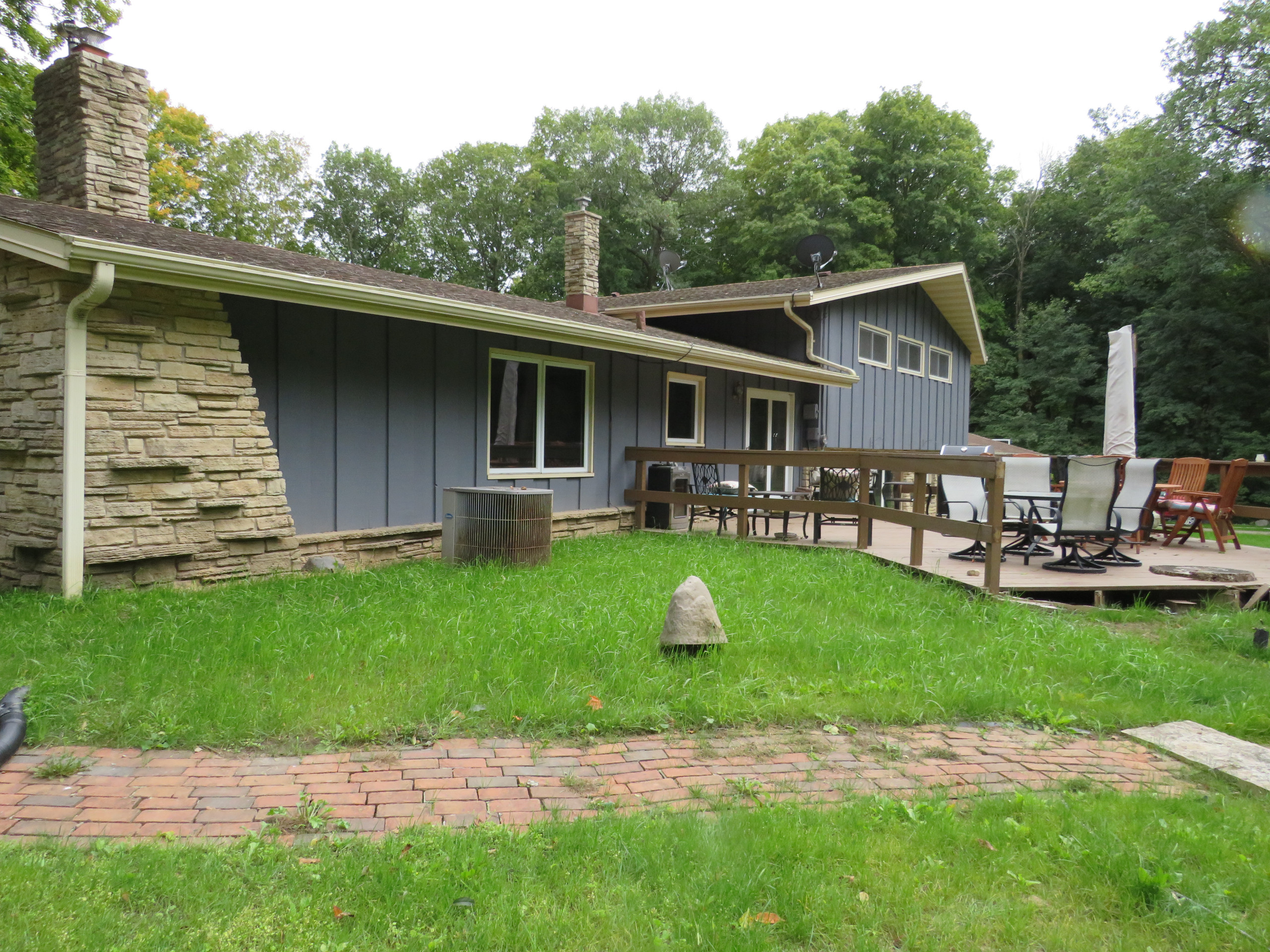 Mid-Century Modern Landscape Renovation - Slinger, WI