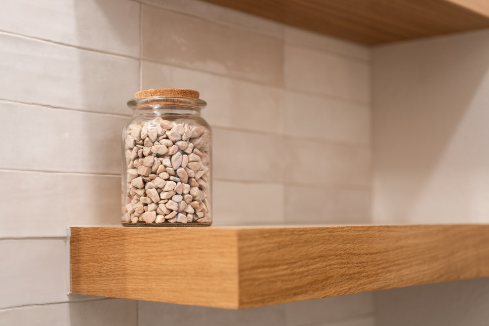 Black Alder | Guest Bath + Laundry
