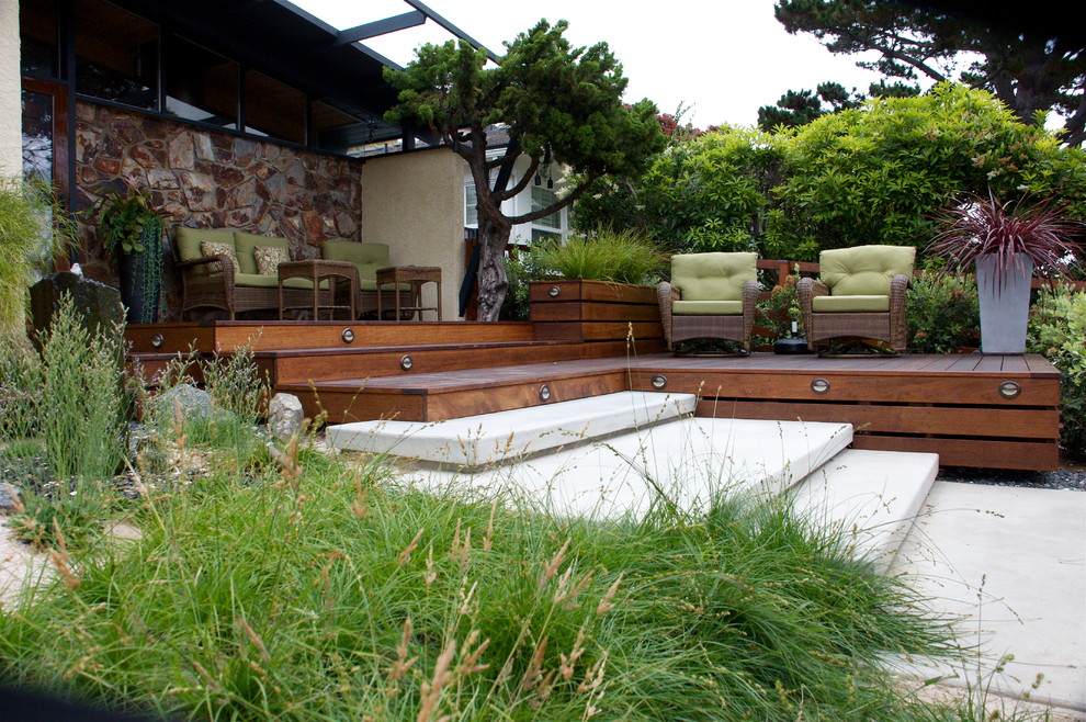 This is an example of a beach style deck in San Diego.
